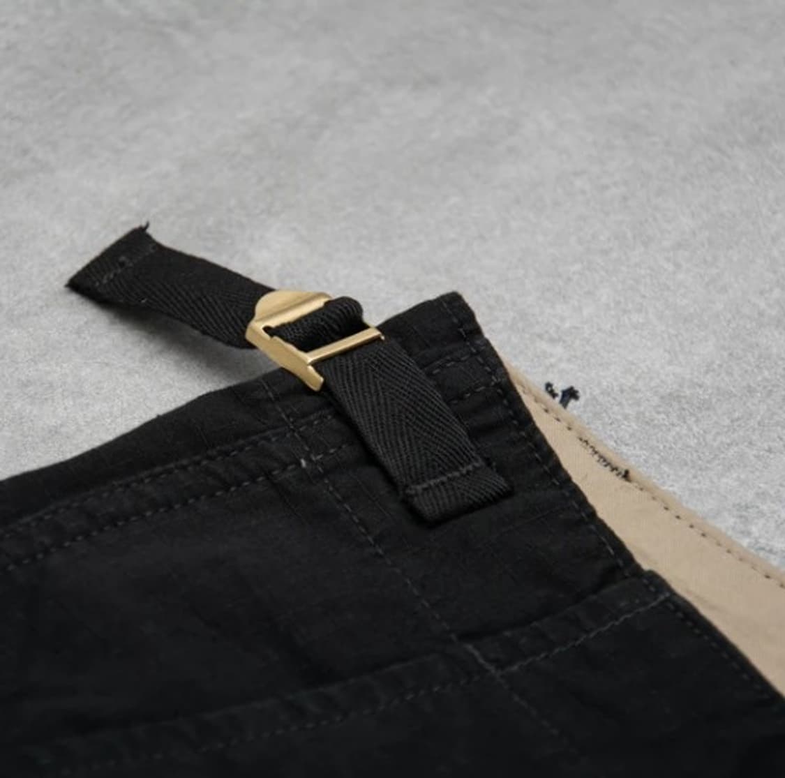 칼하트 WIP 에비에이션 쇼츠 블랙  상품이미지4