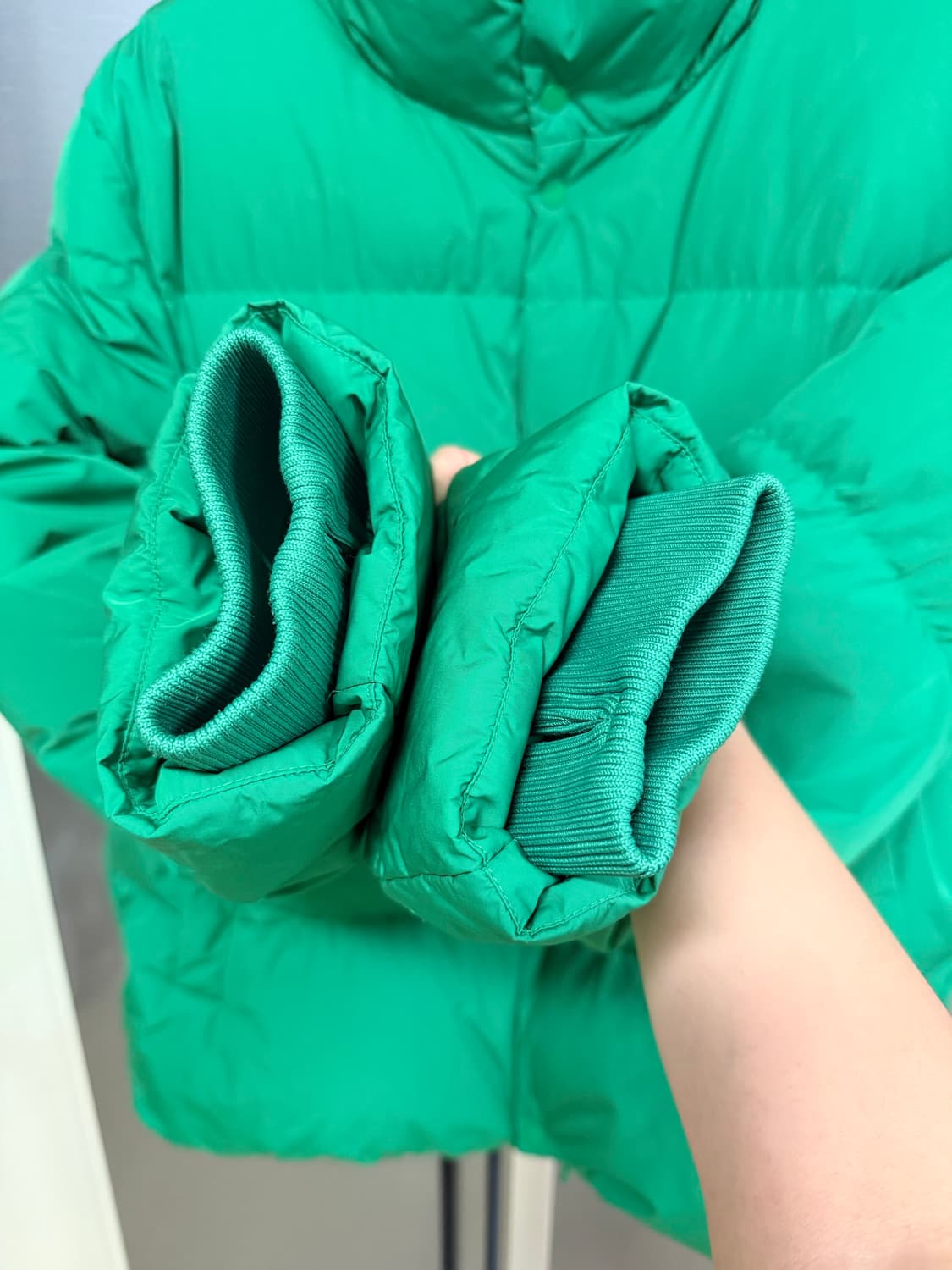 코스 COS 푸퍼 패딩 보테가맛 상품이미지3