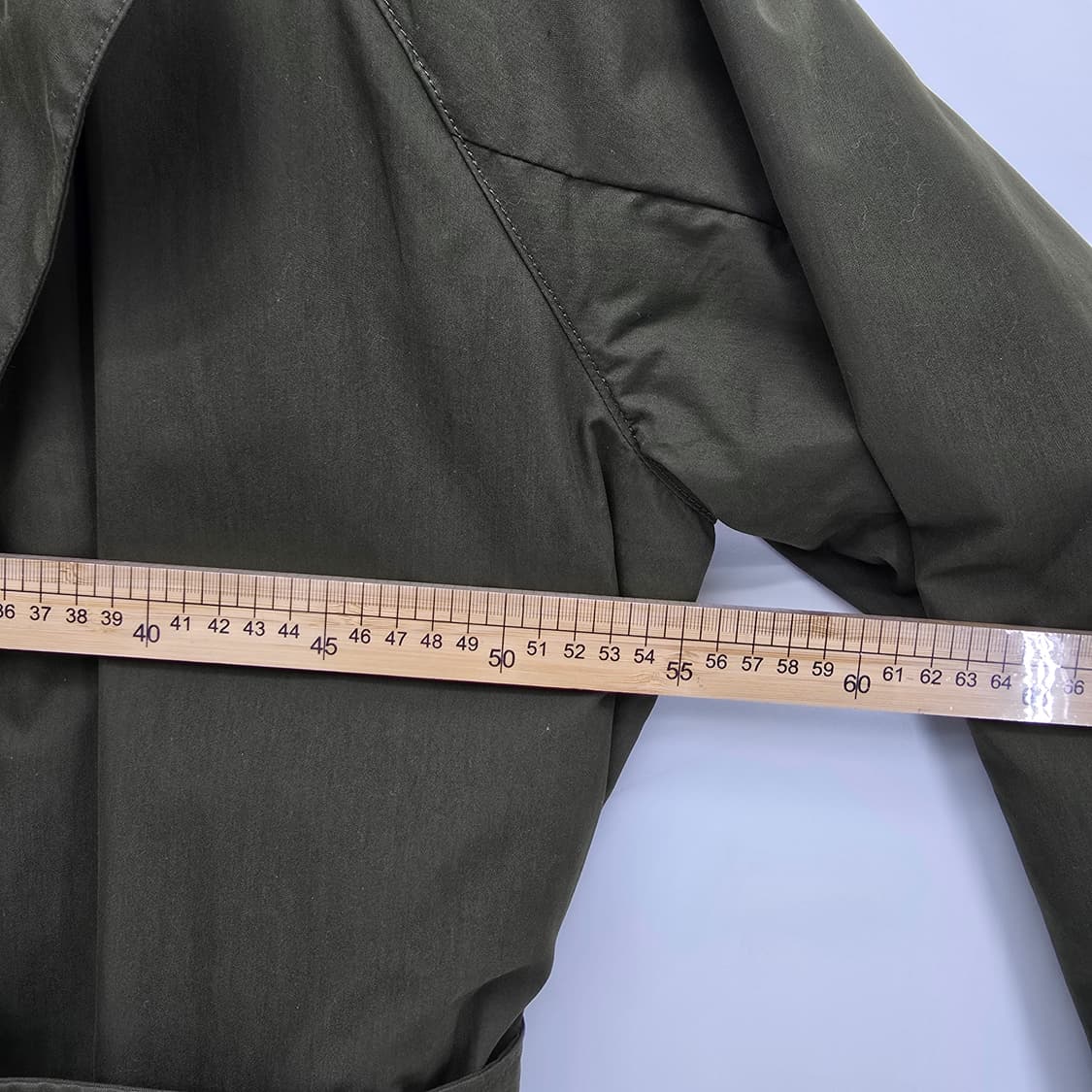 NUMERALS 미니멀 올리브 트렌치 코트 상품이미지5