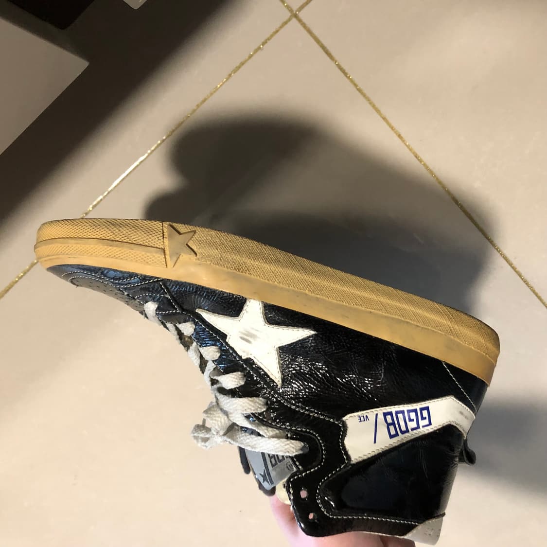 골든구스 슈퍼스타 스니커즈 38사이즈 240 (실착2번) 상품이미지4