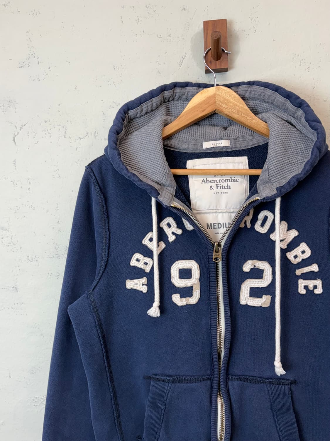 아베크롬비 네이비 스펠로고 헤비 후드집업 상품이미지5