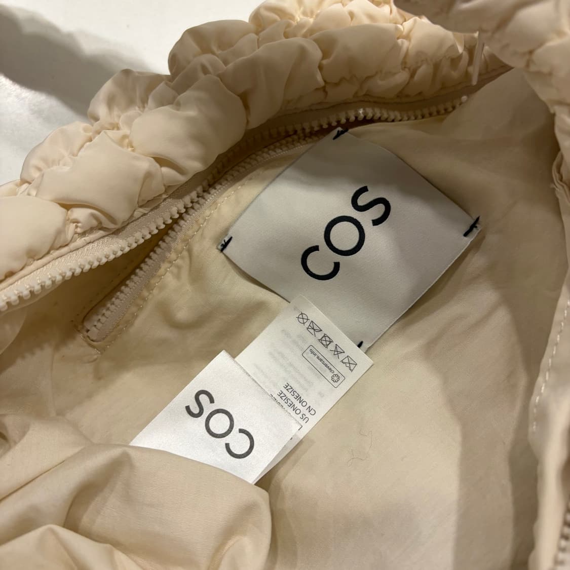 코스 셔링 퀄팅 빅사이즈 숄더백 크림 상품이미지3