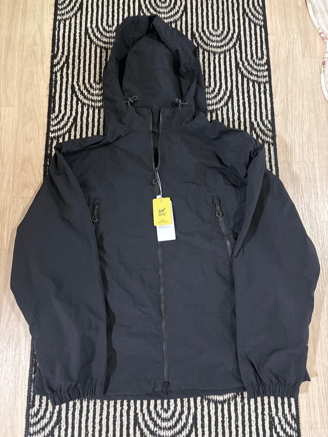 스파오 바람막이 상품이미지1