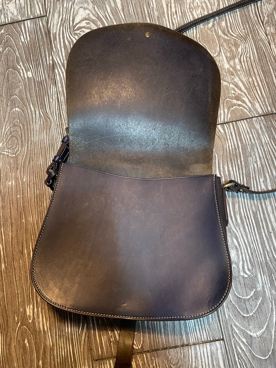 볼드리니 셀레리아 가죽 크로스백 상품이미지4