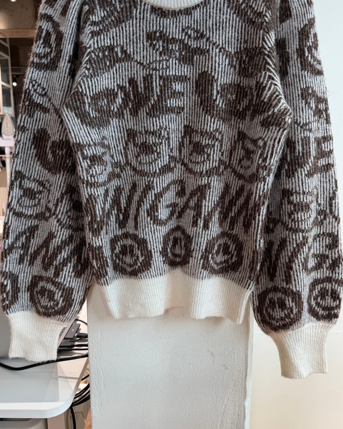 가니 브라운 스마일리 벌룬 알파카울 니트  상품이미지6