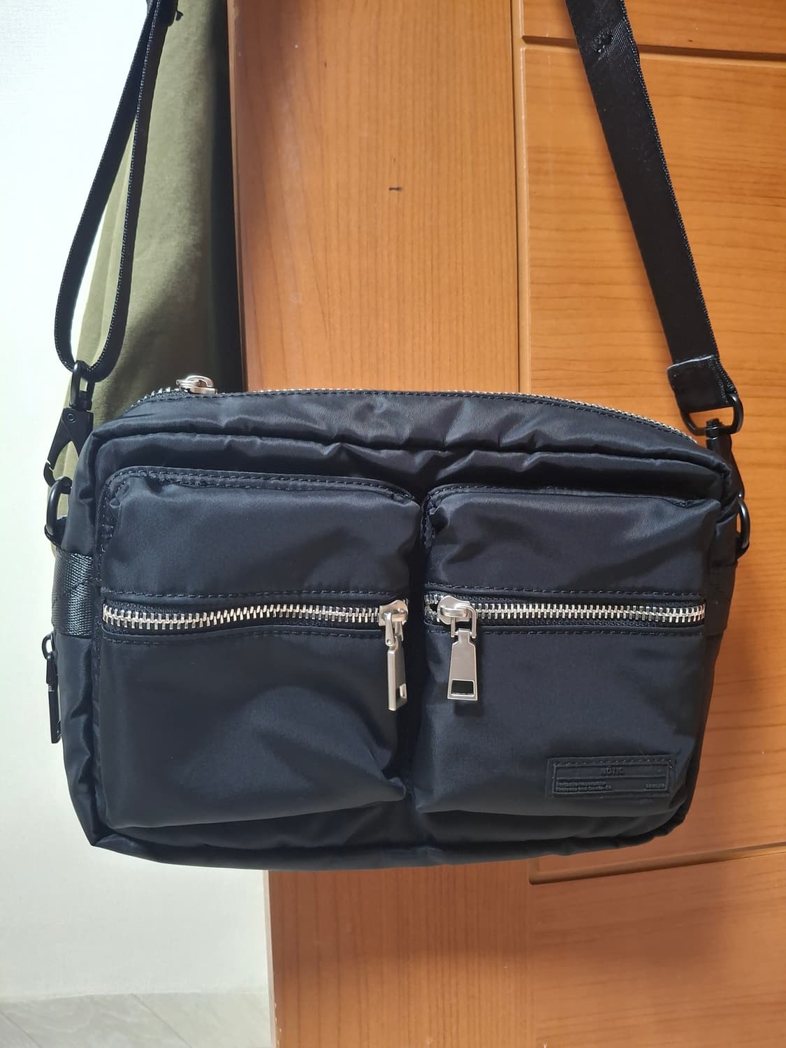 노티그 여행용 크로스백 상품이미지2