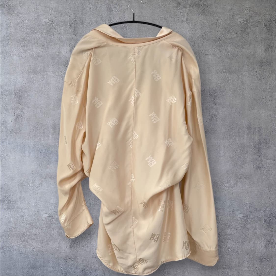 알렉산더왕 Alexanderwang 피치 모노그램 실크 기모노 플레이수트 상품이미지9