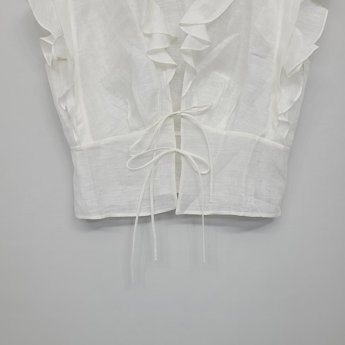 산드로(Sandro) 화이트 러플 프릴 크롭 블라우스 (S) 상품이미지4