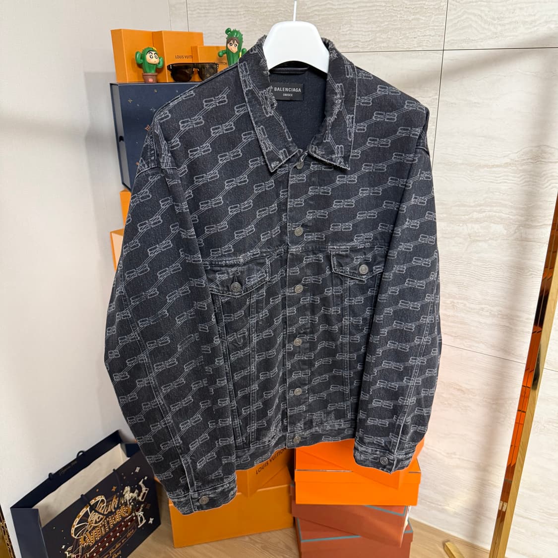 [XS사이즈]발렌시아가 BB로고 흑청 데님 자켓 상품이미지2