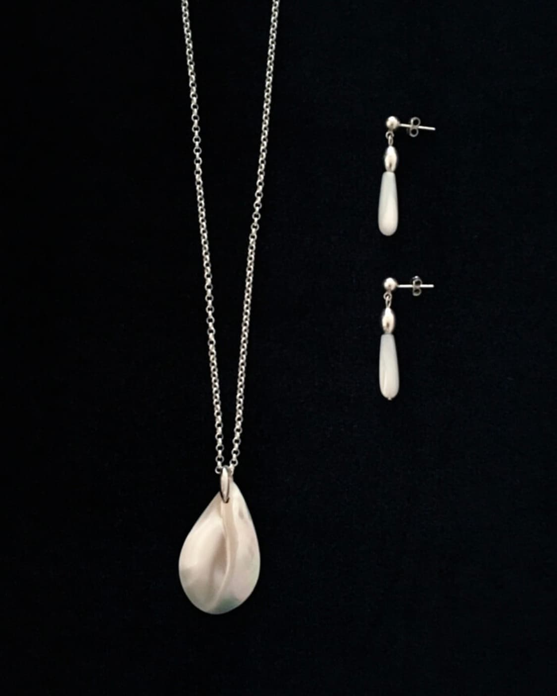 matita 마티타 새틴 쉘 넥레이스 목걸이 상품이미지1