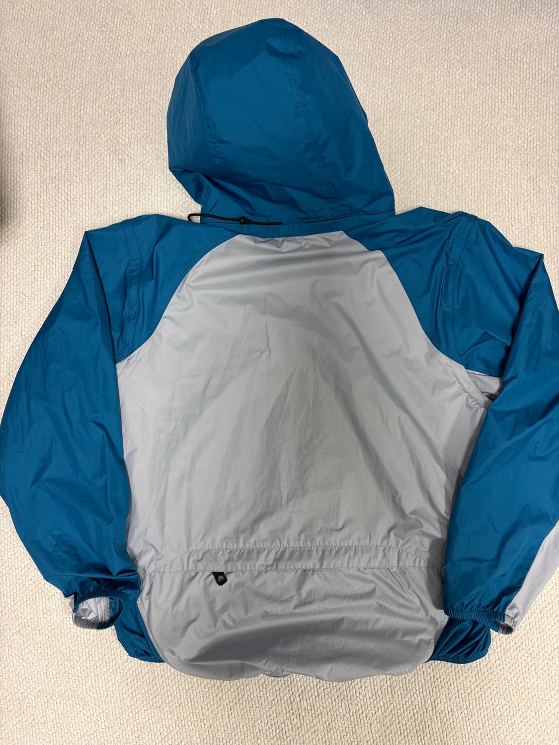 acg 러닝 바람막이 xxl 사이즈 상품이미지3