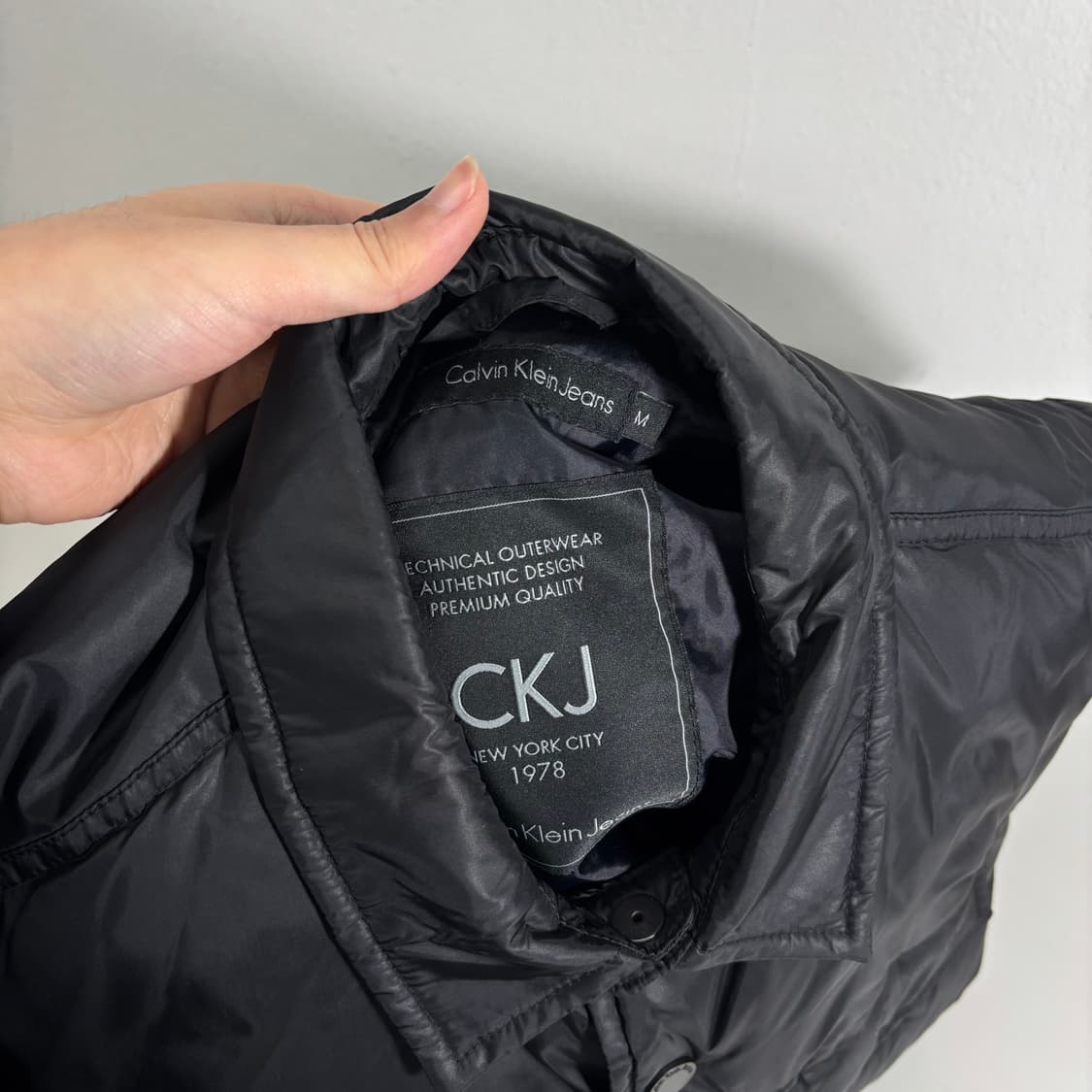 M 95 켈빈클라인 블랙 덕다운 패딩셔츠점퍼 상품이미지5