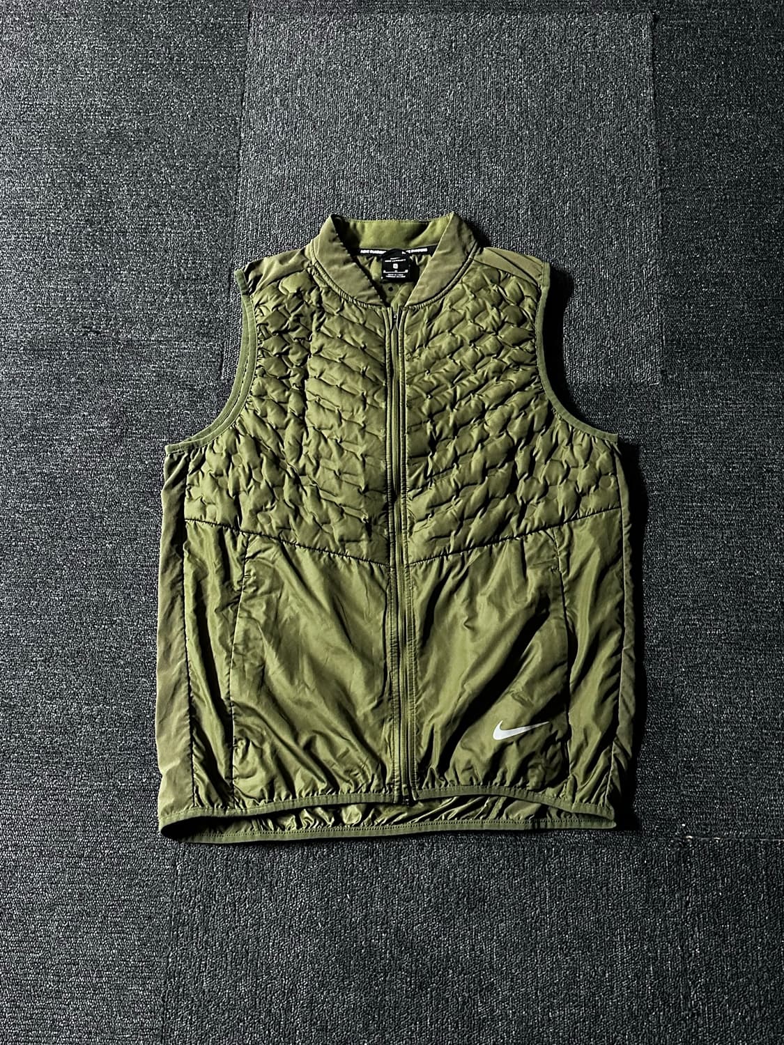 Nike 에어로로프트 다운 퀼팅 베스트 상품이미지1