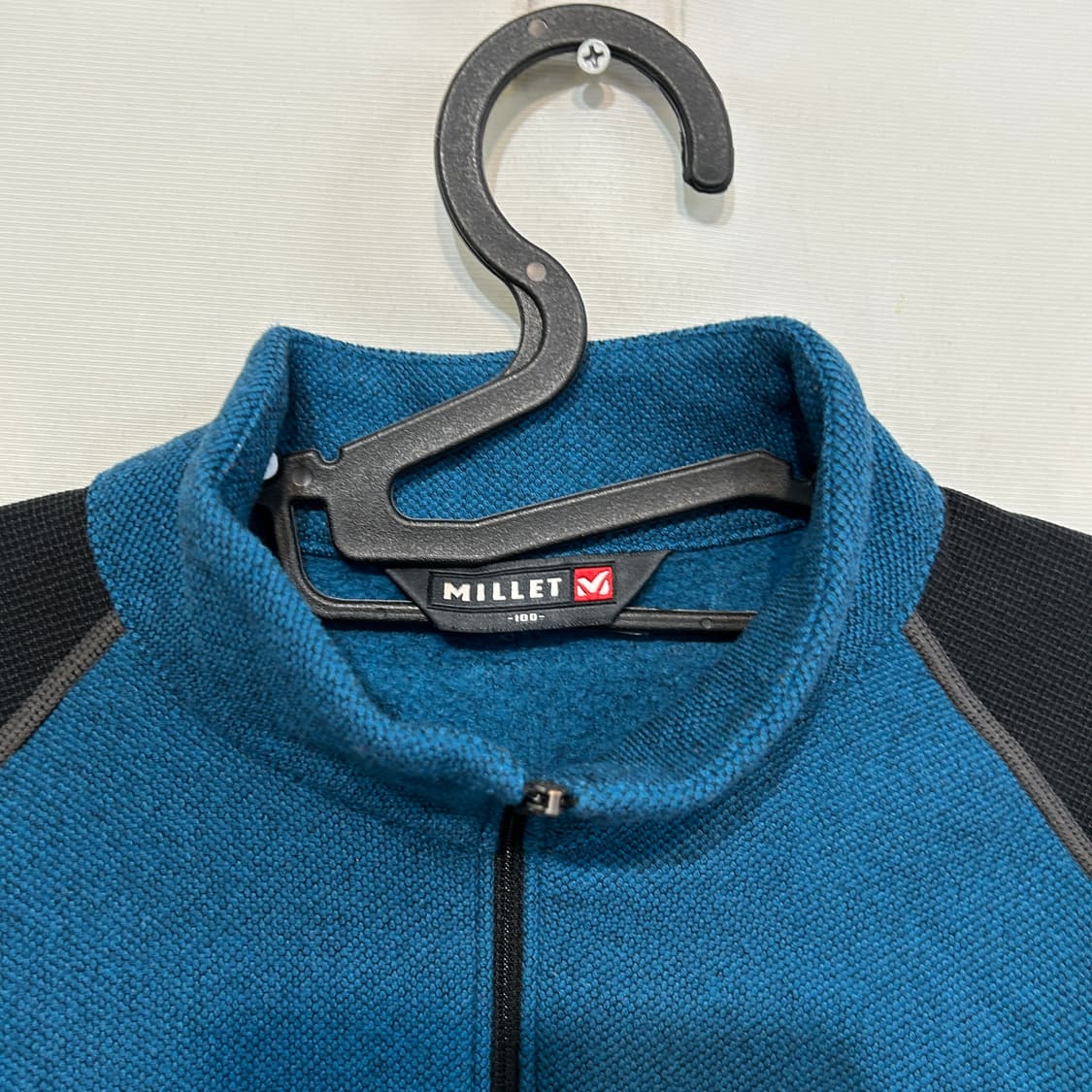 밀레 남성 기모 반집업 티셔츠 100 상품이미지2