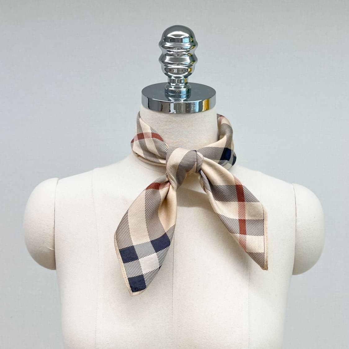 burberry/ 버버리 쁘띠스카프 손수건 상품이미지7