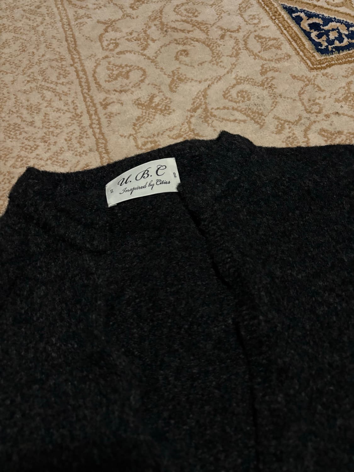 얼바닉 리가토니 숄 니트  상품이미지7