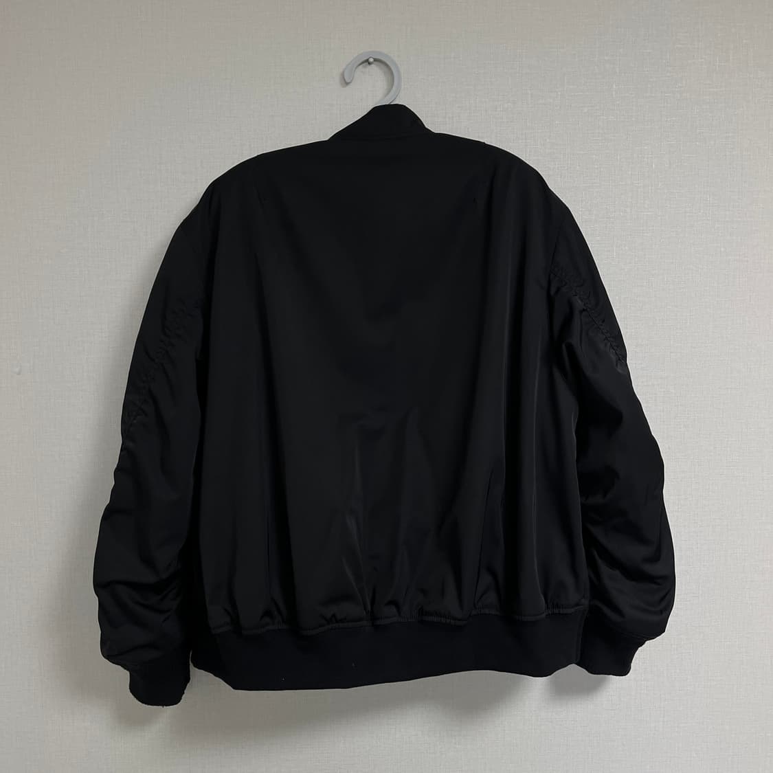 유니클로 봄버 자켓 상품이미지10