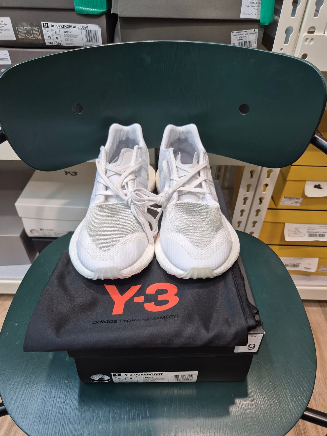 Y-3 퓨어부스트 스니커즈  상품이미지2