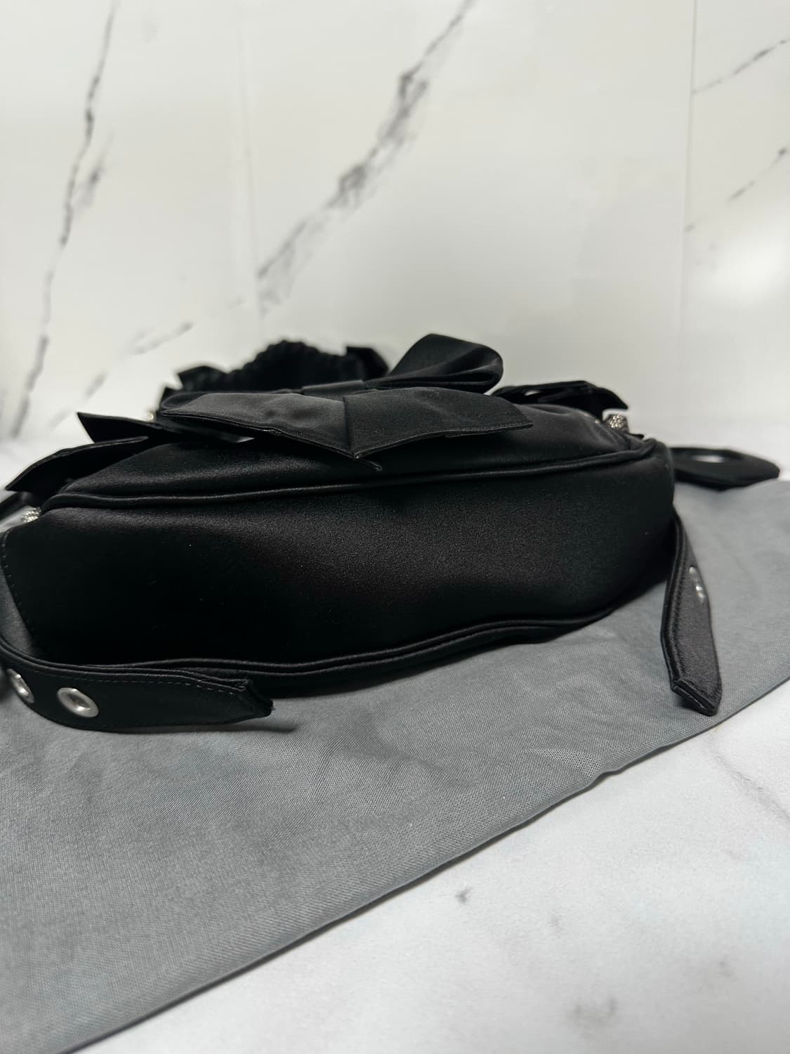 [SA 정품] 발렌시아가 리본 르카골 블랙 xs 한정판 상품이미지4