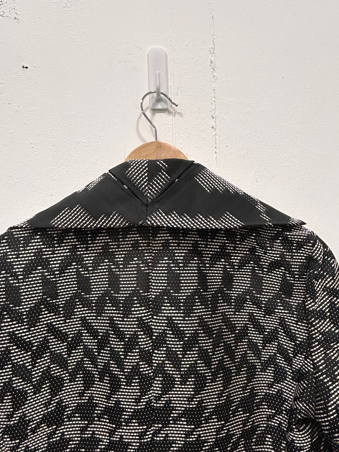 이세이미야케 자카드 패턴 집업 코트 55사이즈 상품이미지5