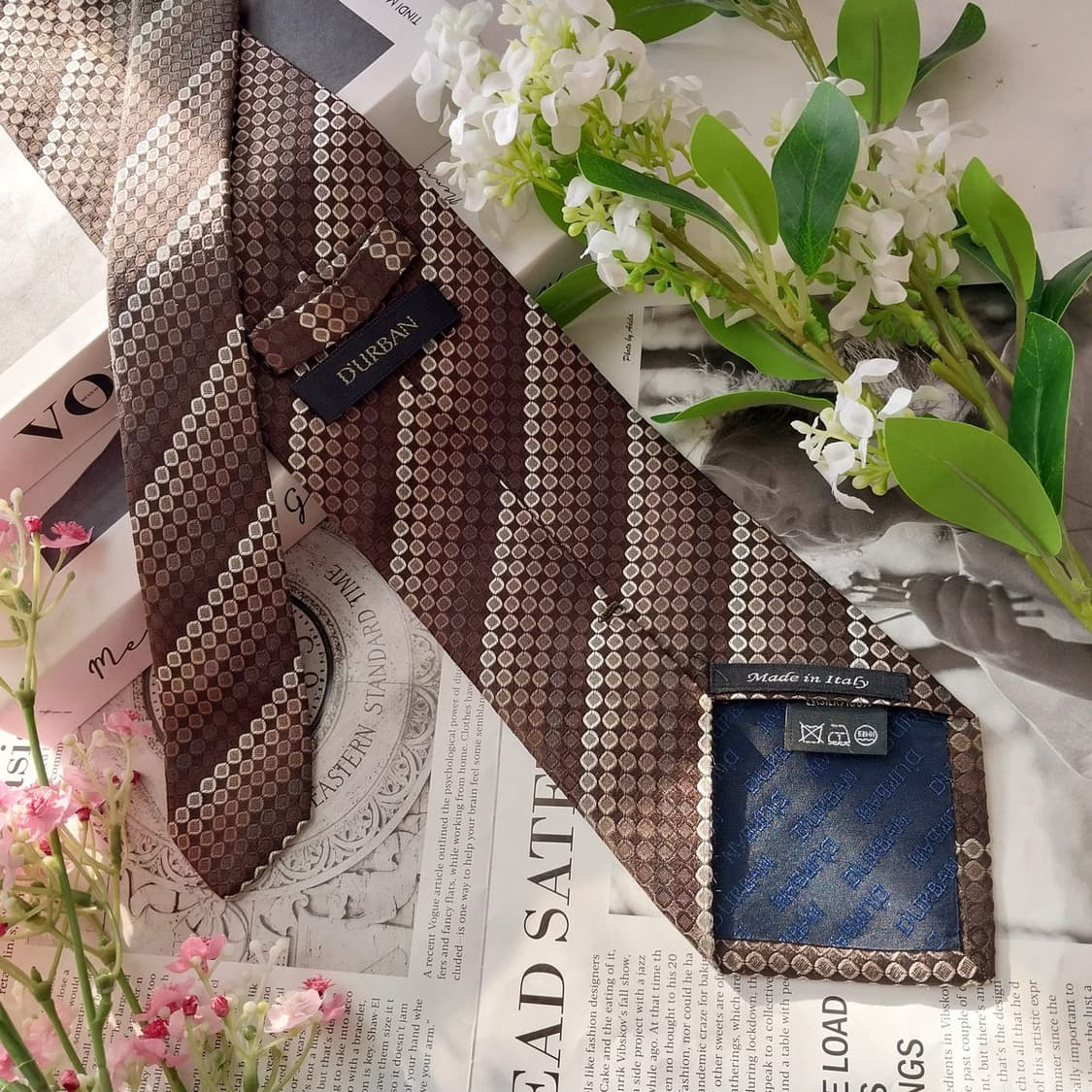 더반 실크 브라운 기하 스트라이프 패턴 넥타이 9cm A등급 K1753
 상품이미지5