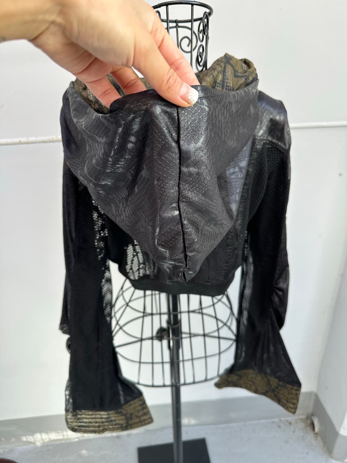 Qutie Frash 파이톤 크롭자켓 상품이미지8