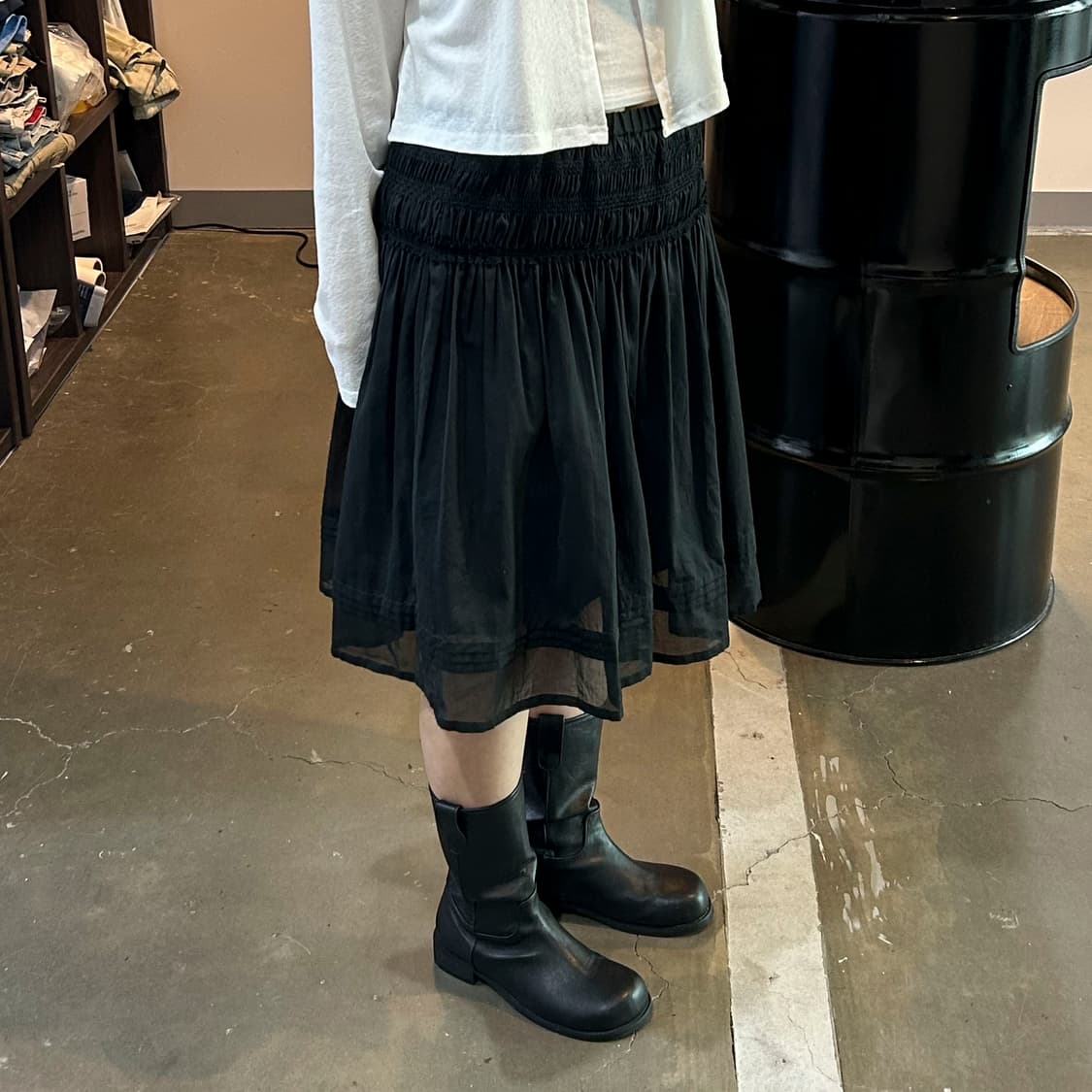 블랙 프릴 미디 스커트 상품이미지2