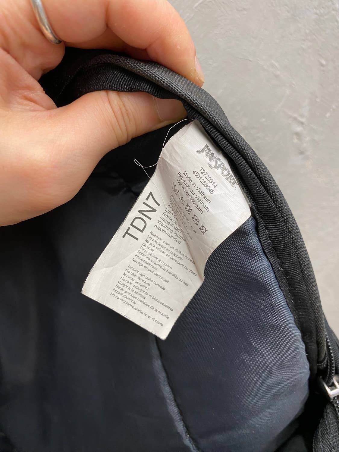 [40*56] Jansport 잔스포츠 블랙 나일론 백팩 상품이미지6