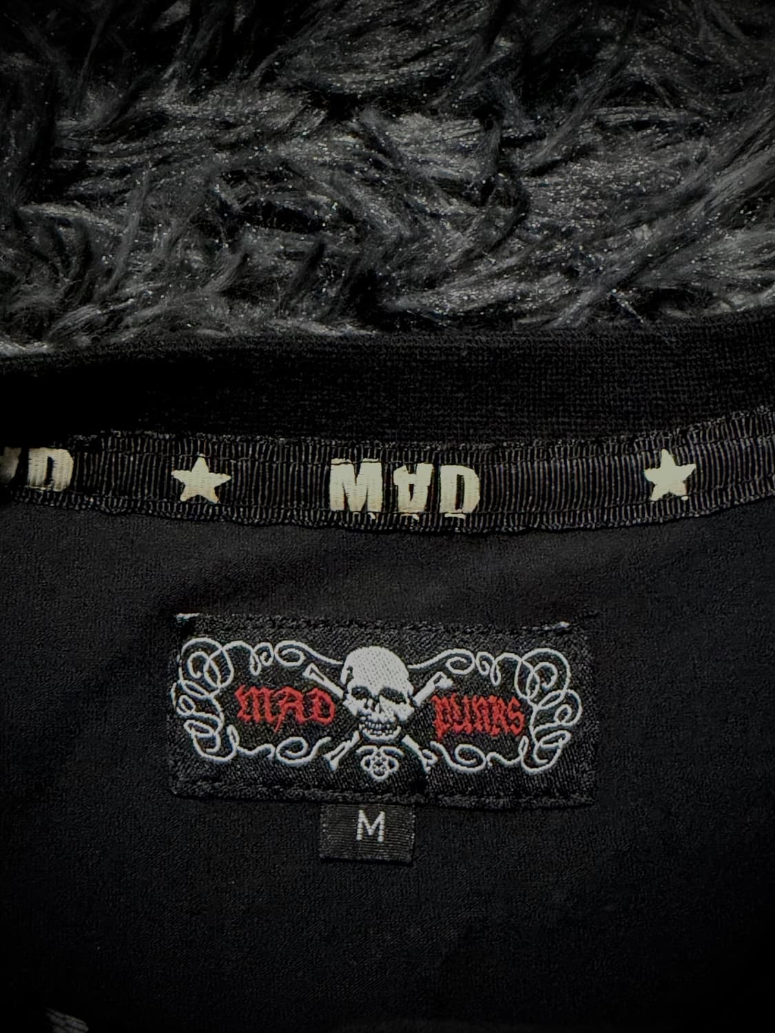 MAD PUNKs  스컬 레터링 프린팅 펑크 패치 레드 스티치 롱슬리브 상품이미지9