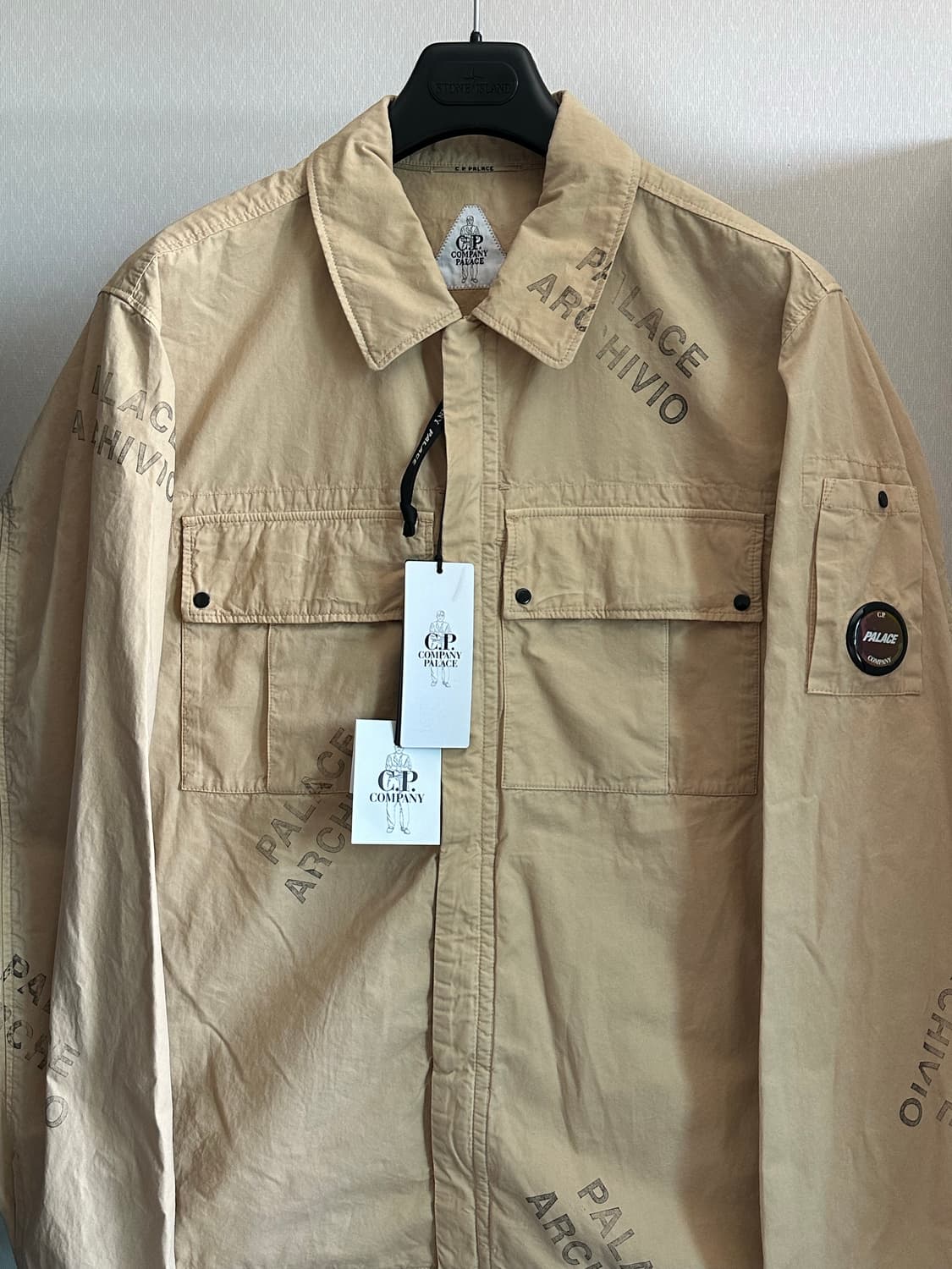 Cp컴퍼니 x 팔라스 콜라보 자켓 25ss XL(105-110) 상품이미지1
