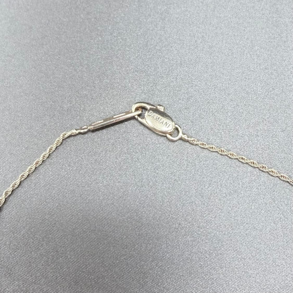 1100판매 [S+급/미디움] 다미아니 벨에포크 크라운 18k 목걸이 상품이미지8