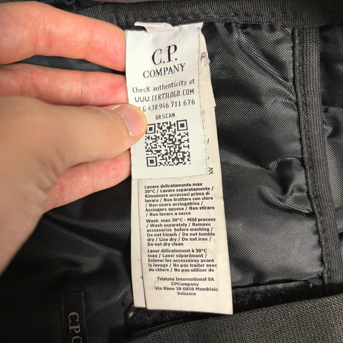 Cp 컴퍼니 C.P. Company 렌즈 와펜 나일론 백팩 가방 블랙 상품이미지8