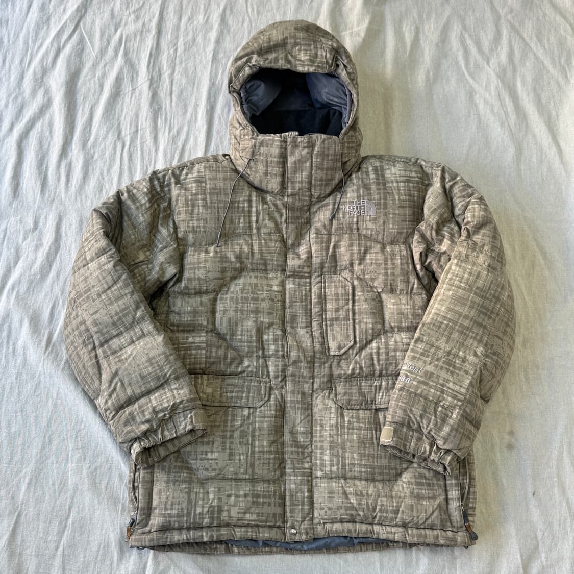 노스페이스 해외판 밀리터리 카모 후드 패딩 M(105) 상품이미지1