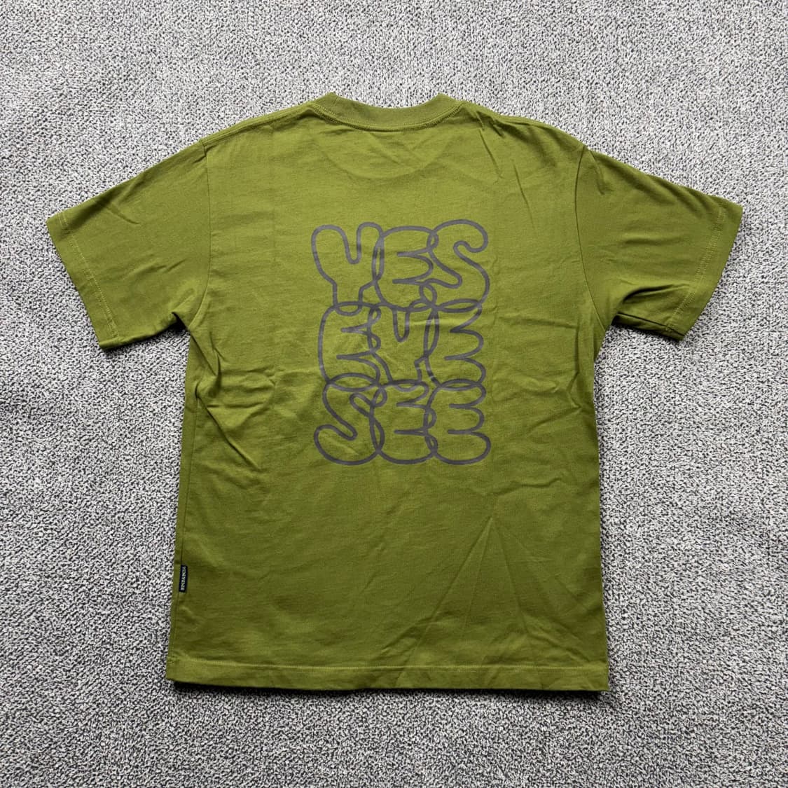 예스아이씨 빅로고 올리브 반팔티 상품이미지3