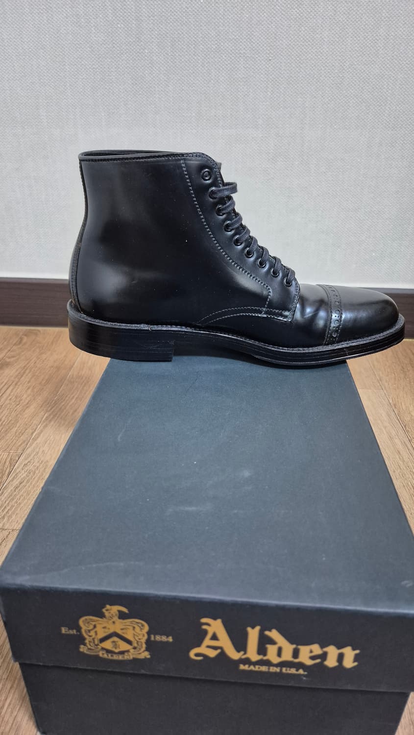 알든 블랙 코도반 점퍼부츠
US 7D(250mm) 상품이미지7