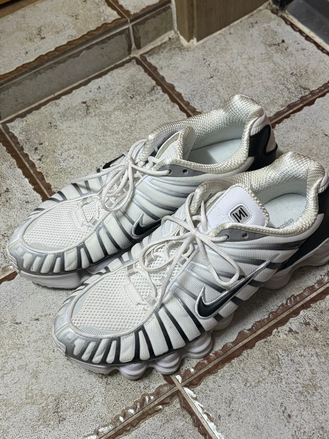 나이키 샥스 tl 270 상품이미지1