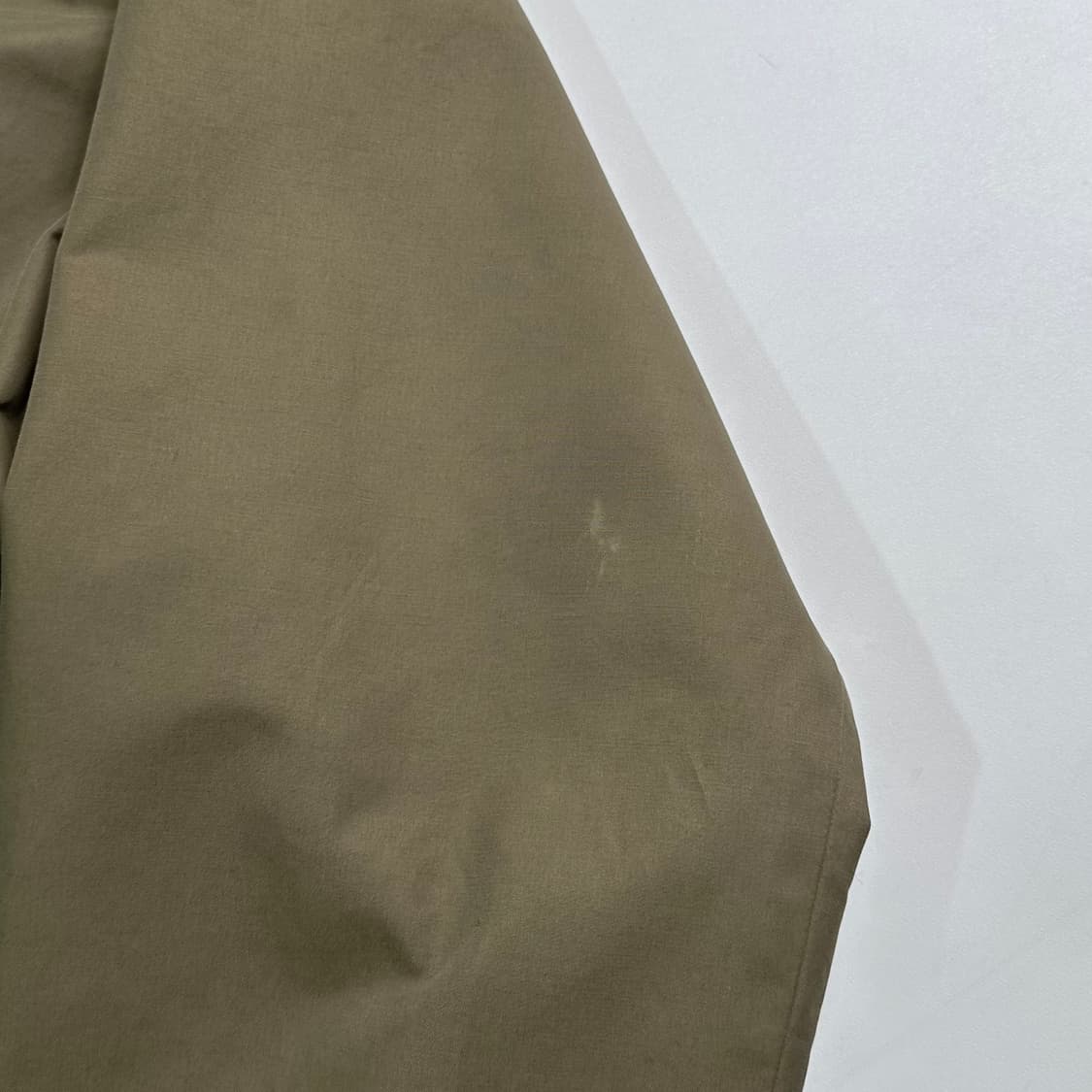 스튜디오니콜슨 카키 싱글 트렌치 코트 상품이미지5