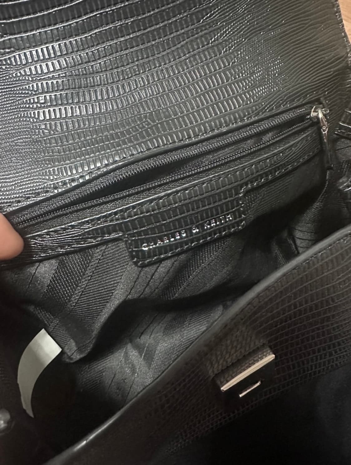 찰스앤키스 스터드크로스백 상품이미지4