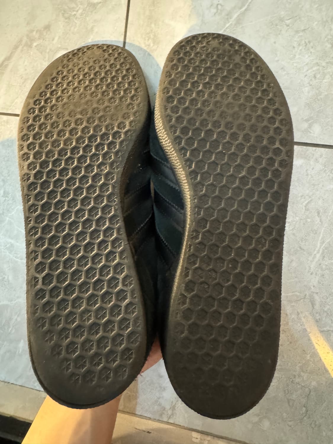 아디다스 가젤 트리플 블랙 상품이미지3