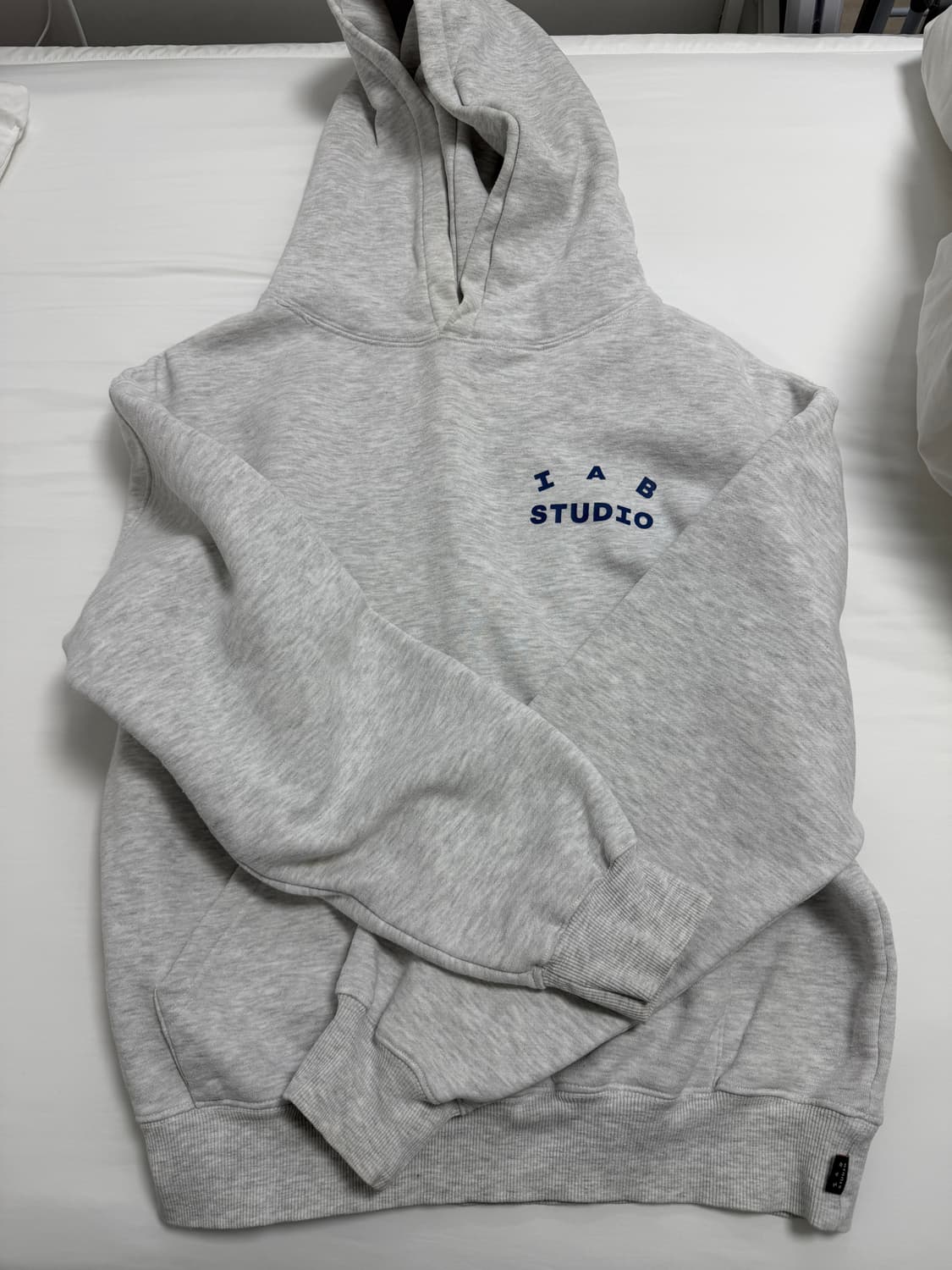 아이앱 스튜디오 후드 라이트 그레이 M 사이즈 상품이미지2