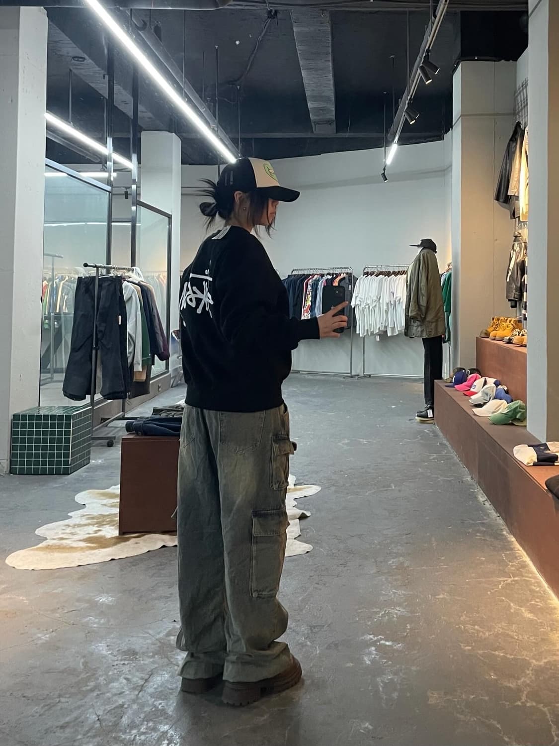 스투시 베이직로고 블랙 스웻셔츠 H2088 상품이미지1