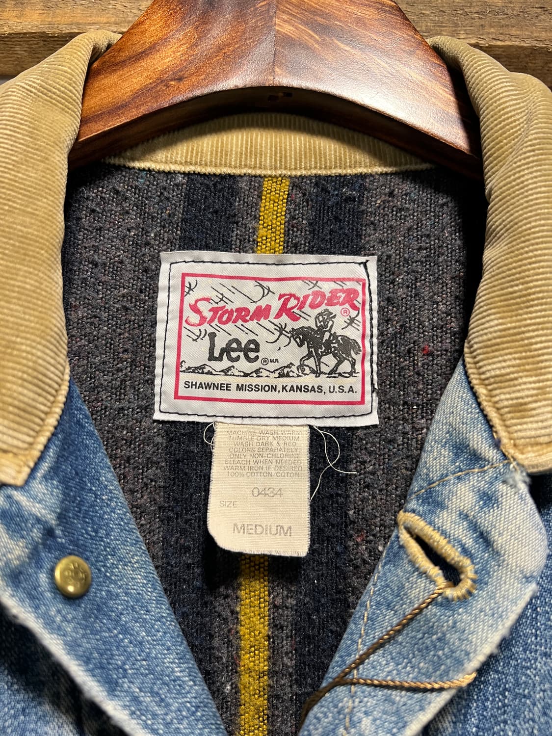 [M]Lee 스톰라이더 빈티지 워싱 트러커 자켓 R8 상품이미지2