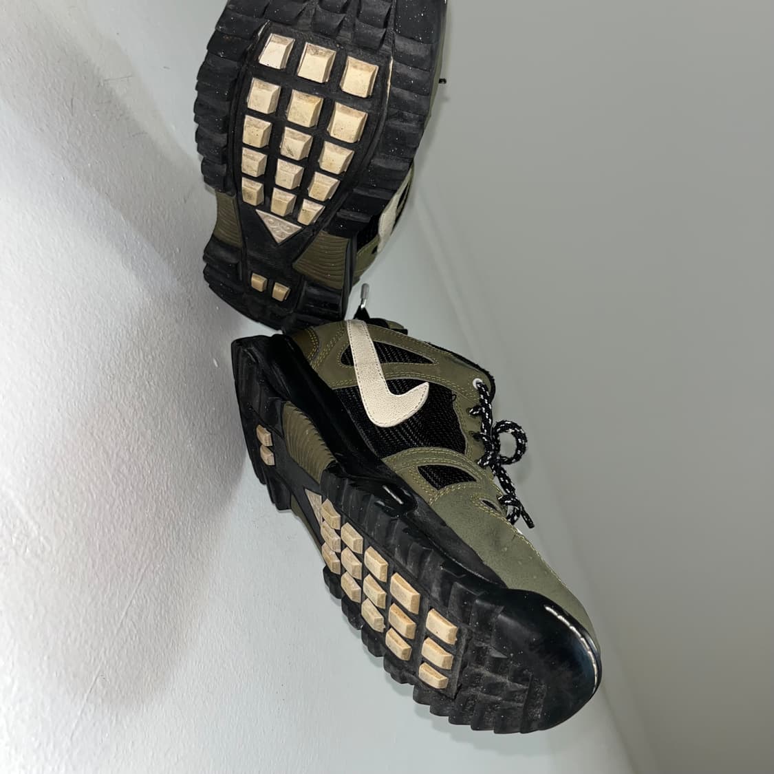 Nike ACG Long Buck Sneakers 상품이미지4