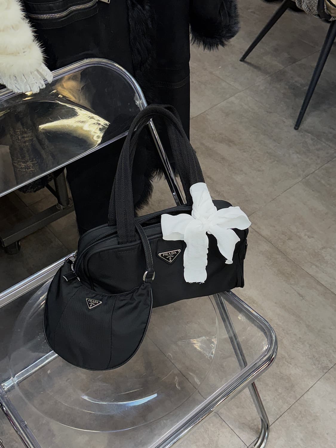 프라다 테수토 나일론 사피아노 핸들 미니 호보백 상품이미지3