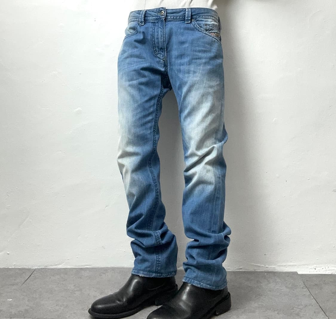 Diesel Thavar 0823S Straight Jeans 상품이미지1