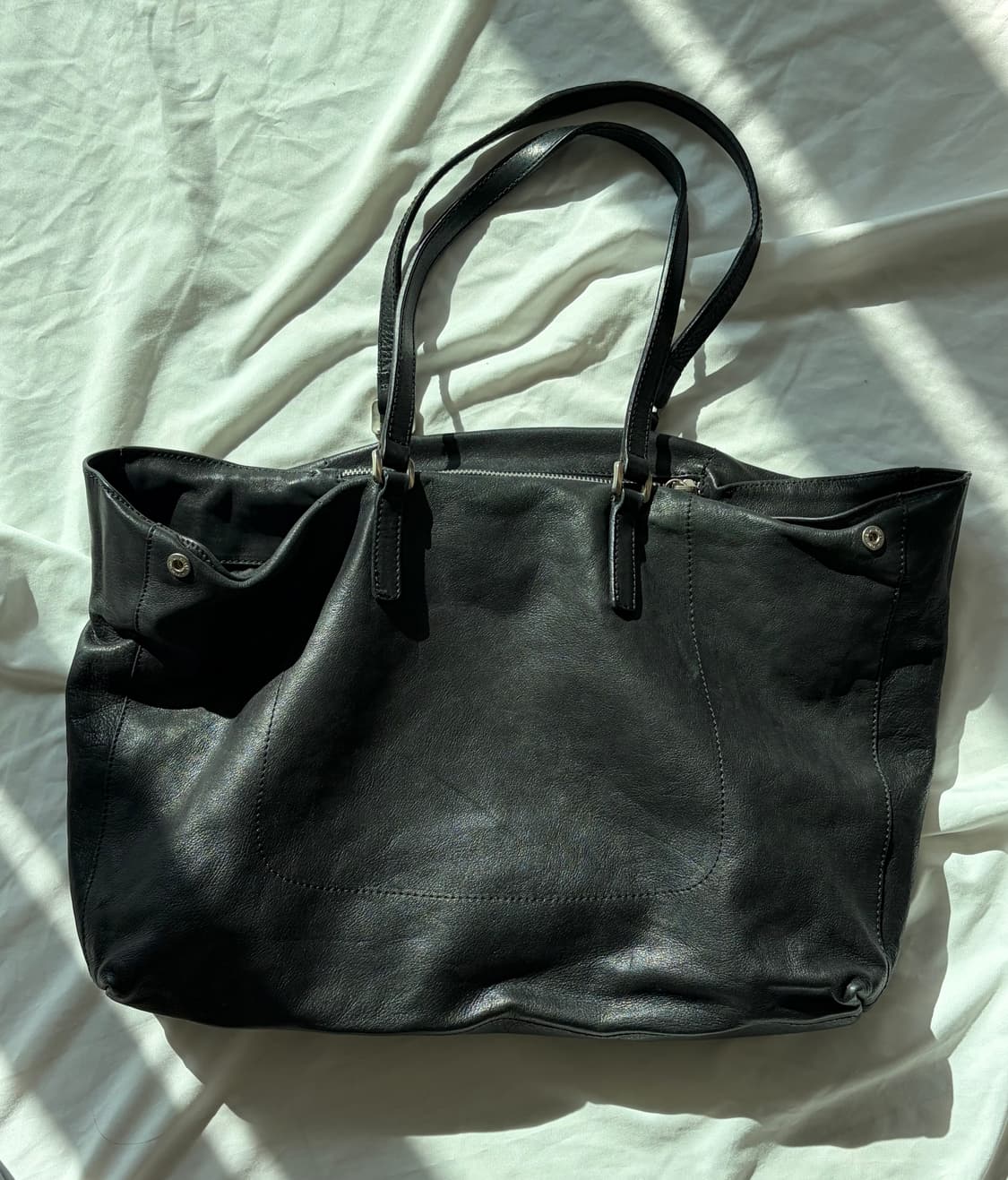 레더 토트백 상품이미지1