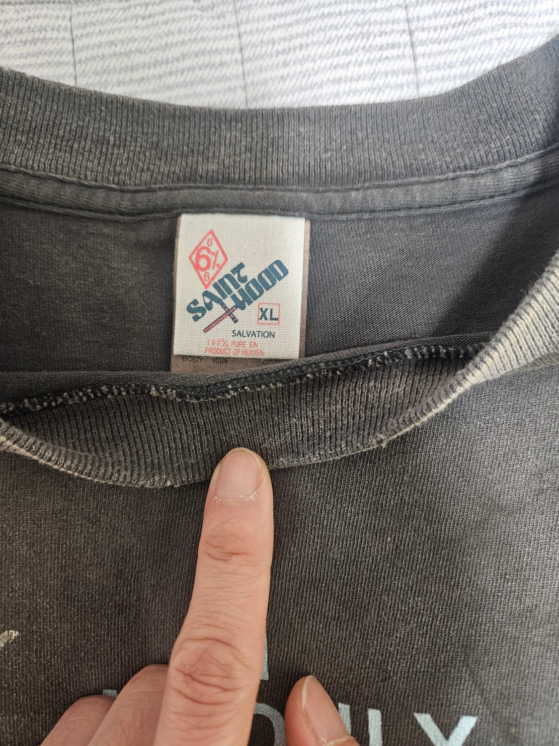 세인트미카엘 네이버후드 반팔 팝니다 상품이미지2