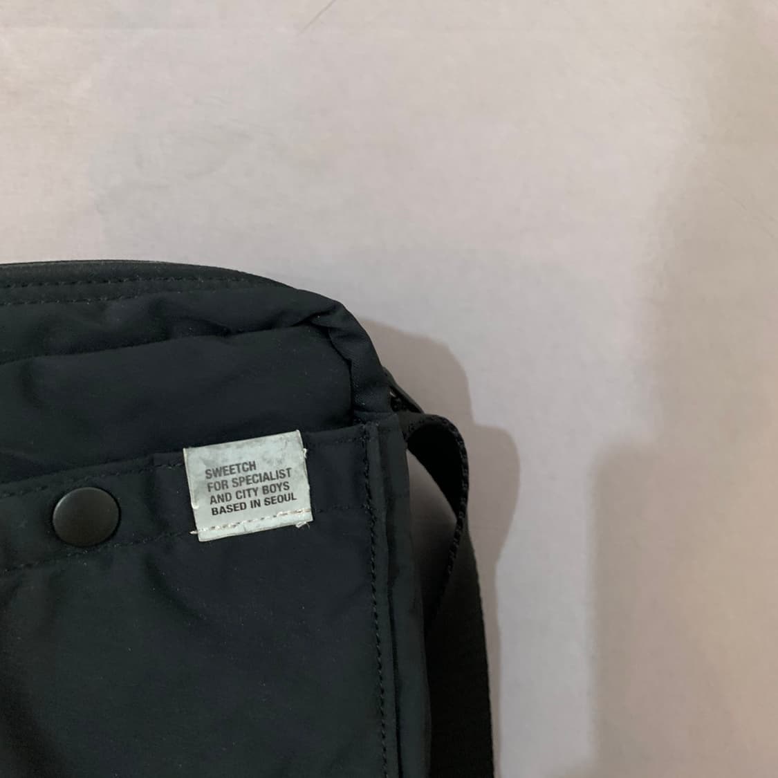 SWEETCH 스위치 시티 보이 크로스백 004 블랙 상품이미지4