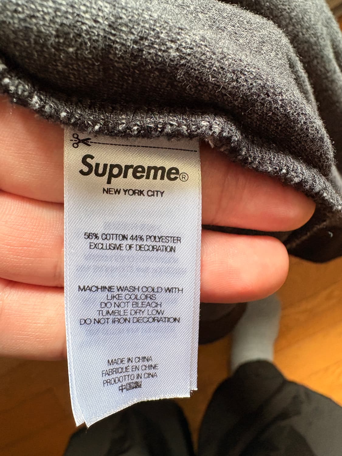 슈프림 브러쉬드 블랙 23fw XL 상품이미지4