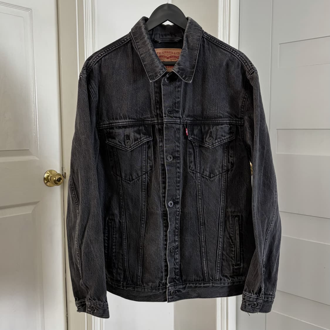 워시드 블랙 데님 셋업(리바이스+게스) 상품이미지3